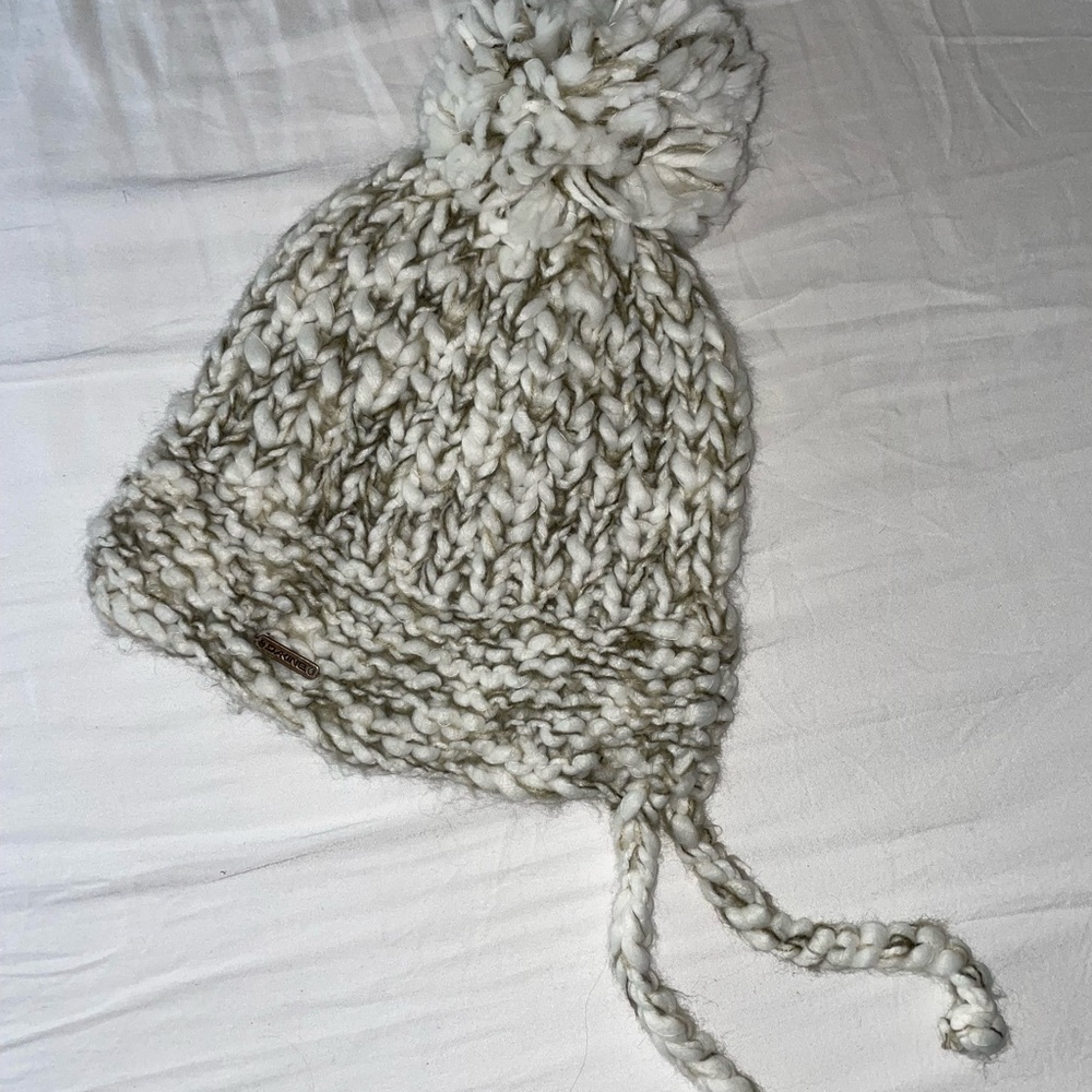 Dakine Knit Pom-Pom Beanie